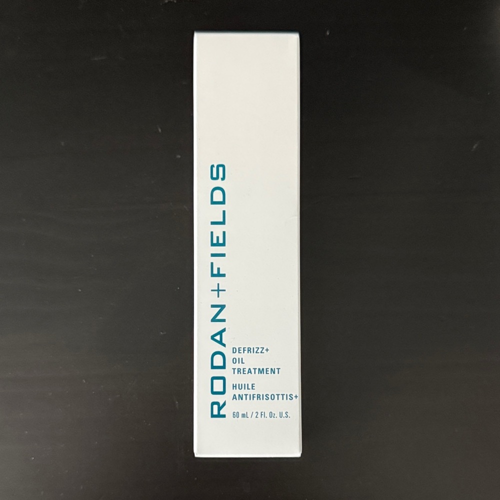 Rodan + Fields Defrizz+ Oil Treatment - White and Blue
